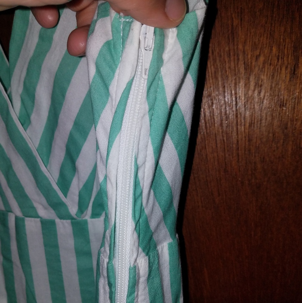 Dress - Picture 4 of 5